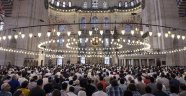 Diyanet'ten bayram namazı açıklaması: Koronavirüs sebebiyle camilerde bayram namazı kılınmayacak