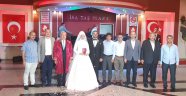 Düğün Merasimi siyasileri buluşturdu Arıkan ve Çelik ailelerinin mutlu günü
