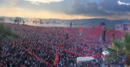 İnce'nin İzmir mitingine yoğun katılım! Kaç bin kişi katıldı?