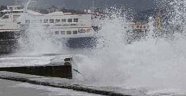 İstanbul'da bazı vapur seferleri iptal edildi