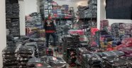 İzmir'de piyasa değeri 4 milyon TL olan sahte giyim ürünü ele geçirildi