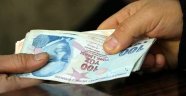 Kamu işçisine her yıl ödenen ilave tediyelerin üçüncü taksidinin bayram öncesinde yatırılması bekleniyor