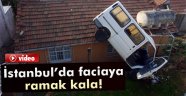 Kartal'da minibüs evin üzerine uçtu