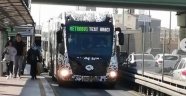 Metrobüste yolcu kapasitesi artıyor! 250 kişi ayakta…