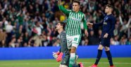 Real Madrid, Betis deplasmanında 2-1 yenildi ve liderliği kaybetti