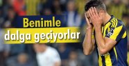 Robin van Persie: Benimle dalga geçiyorlar