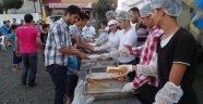 SULTANGAZİ DE İFTAR OTAĞI KURDULAR