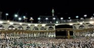 Suudi Arabistan, koronavirüs nedeniyle umre ziyaretlerini askıya aldı