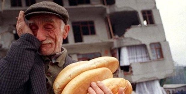Türkiye'nin hiç unutamadığı 45 saniye! 21. yılında 17 Ağustos depremi ve sonrasında yaşananlar
