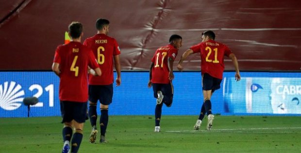 Ukrayna'yı 4-0 yenen İspanya'da Ansu Fati, A Milli Takım'da gol atan en genç futbolcu oldu